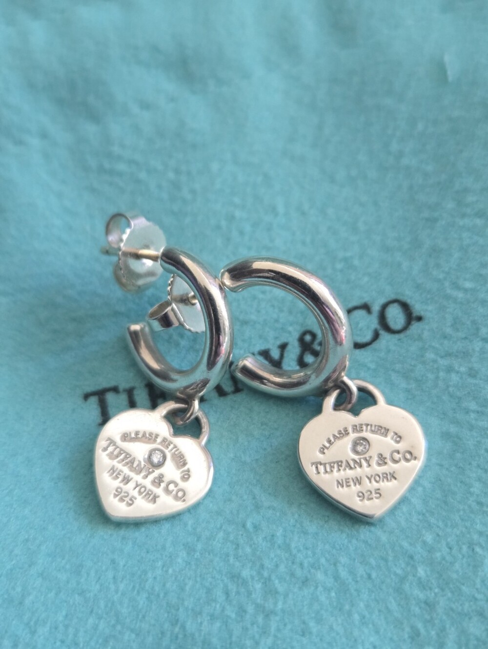 Tiffany & Co RTT Mini Heart Tag w/Diamond Hoop Earrings